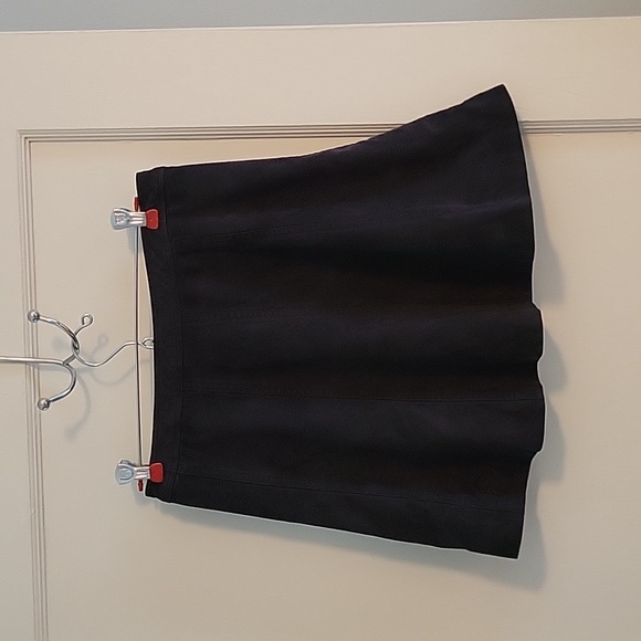 Suede-esque Snap Mini - Picture 9 of 12